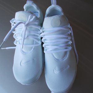 Snow White Rare Nike Air